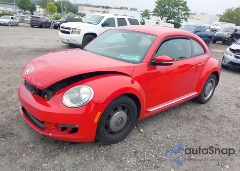 2012 Volkswagen Beetle 2.5L из США, поврежденный, VIN 3VWJP7AT6CM634168